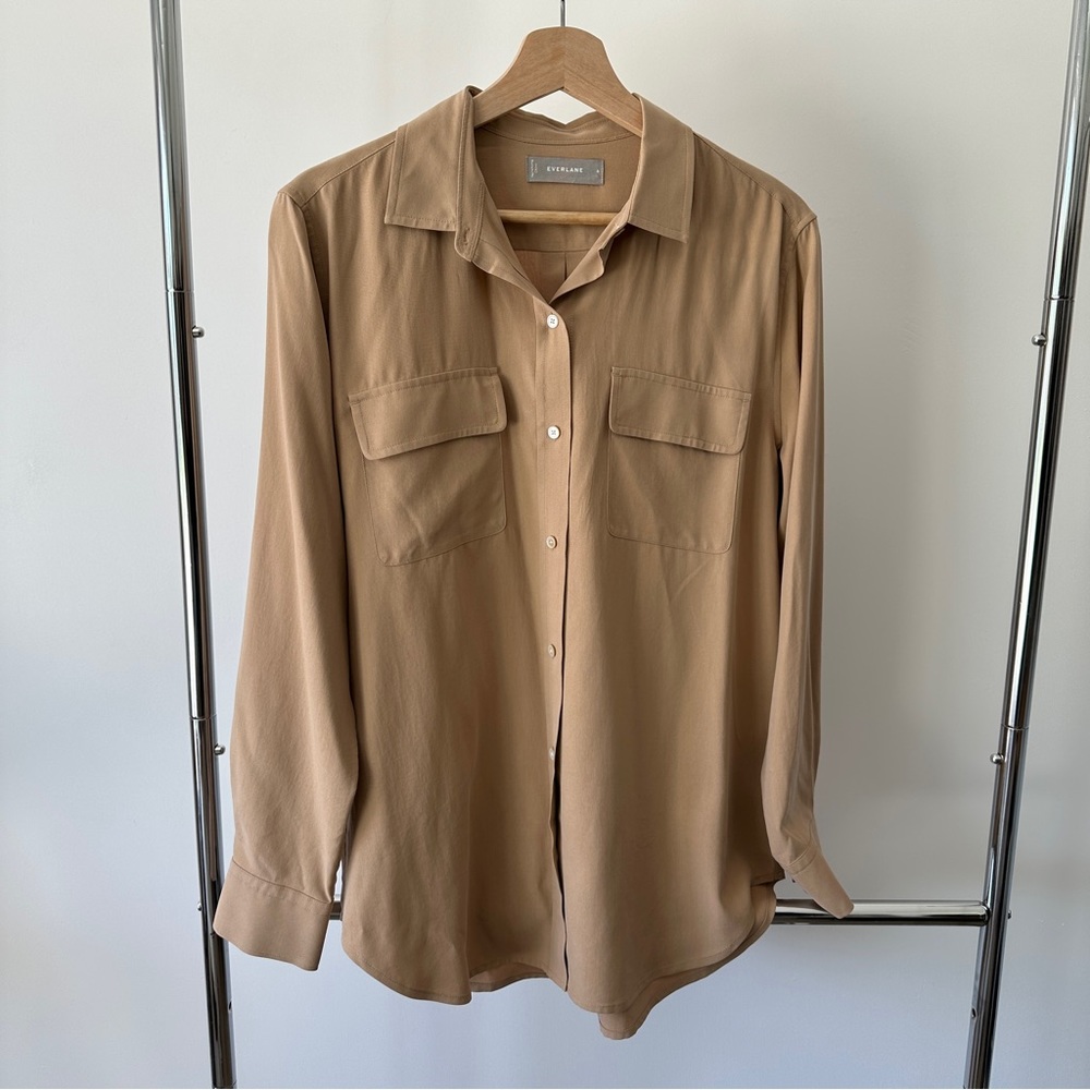 Buttoned shirt from Everlane